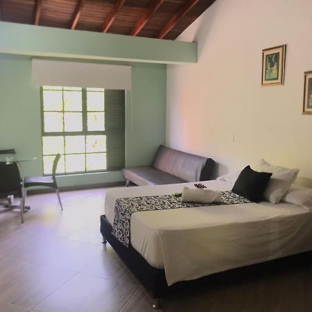 Apartahotel Avanti 麦德林 外观 照片